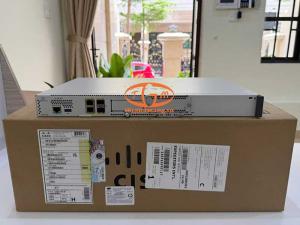 C8200L-1N-4T Router Cisco Catalyst 8200L with 1-NIM slot and 4x1G WAN ports 