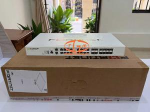 FG-121G-BDL-950-12 FortiGate-121G Hardware plus 1 Year 24x7 FortiCare and FortiGuard Unified Threat Protection